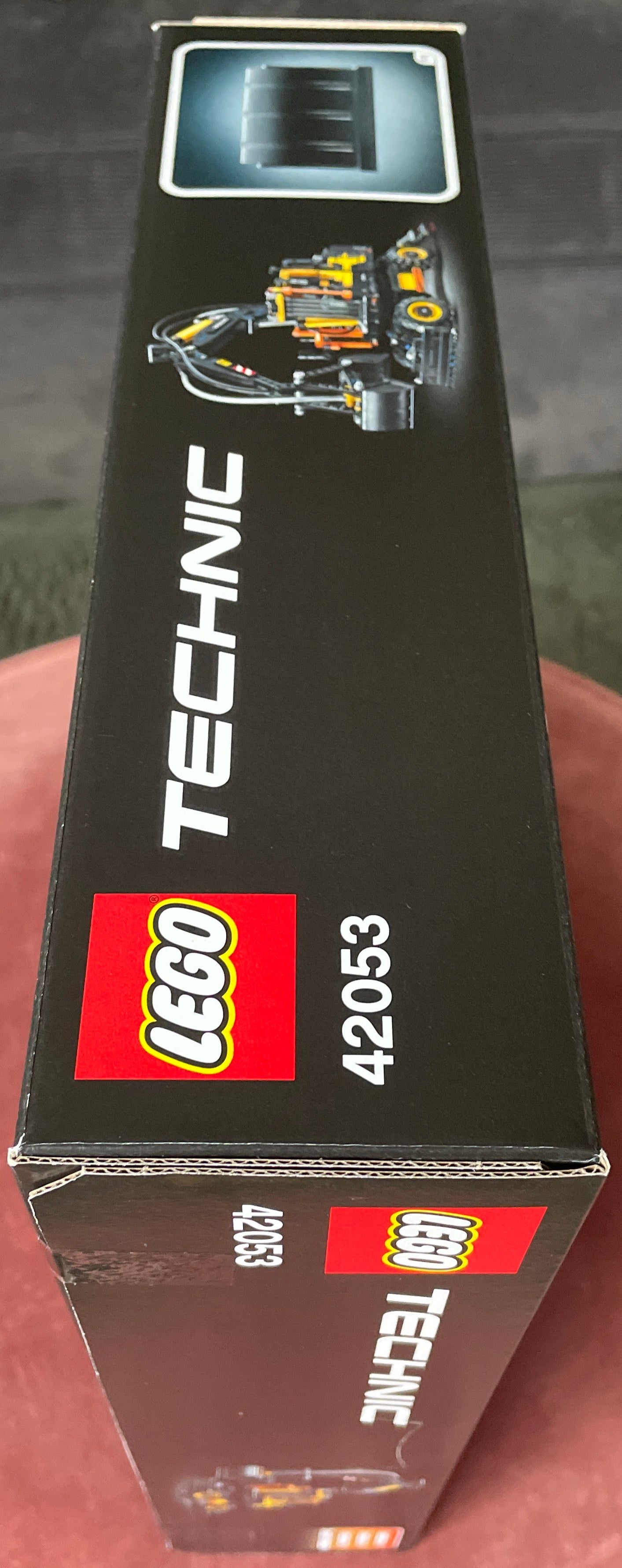 Lego Technic set Volvo EW160E - 42053